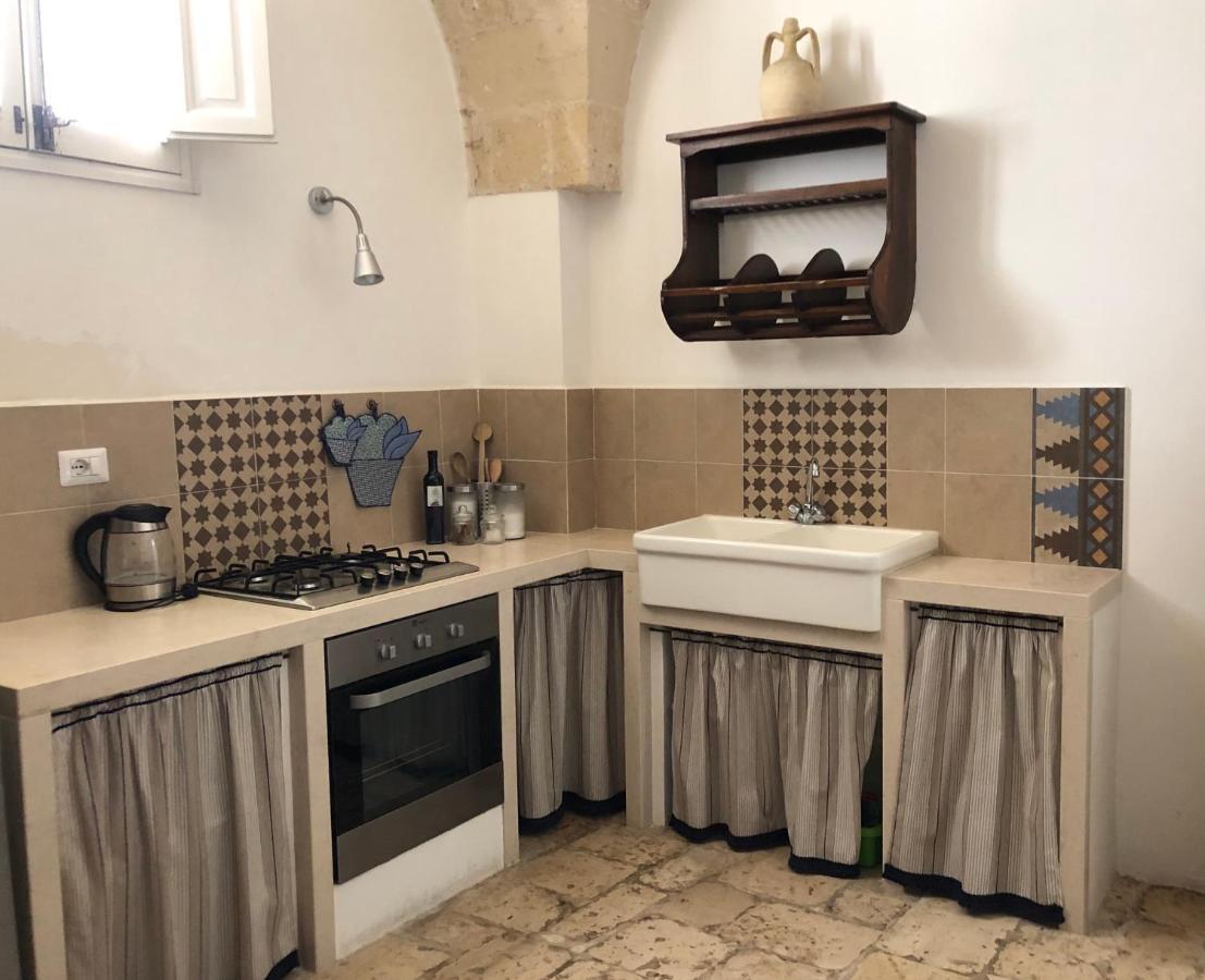 Antica Casa Del Pozzo Apartment มันดูเรีย ภายนอก รูปภาพ